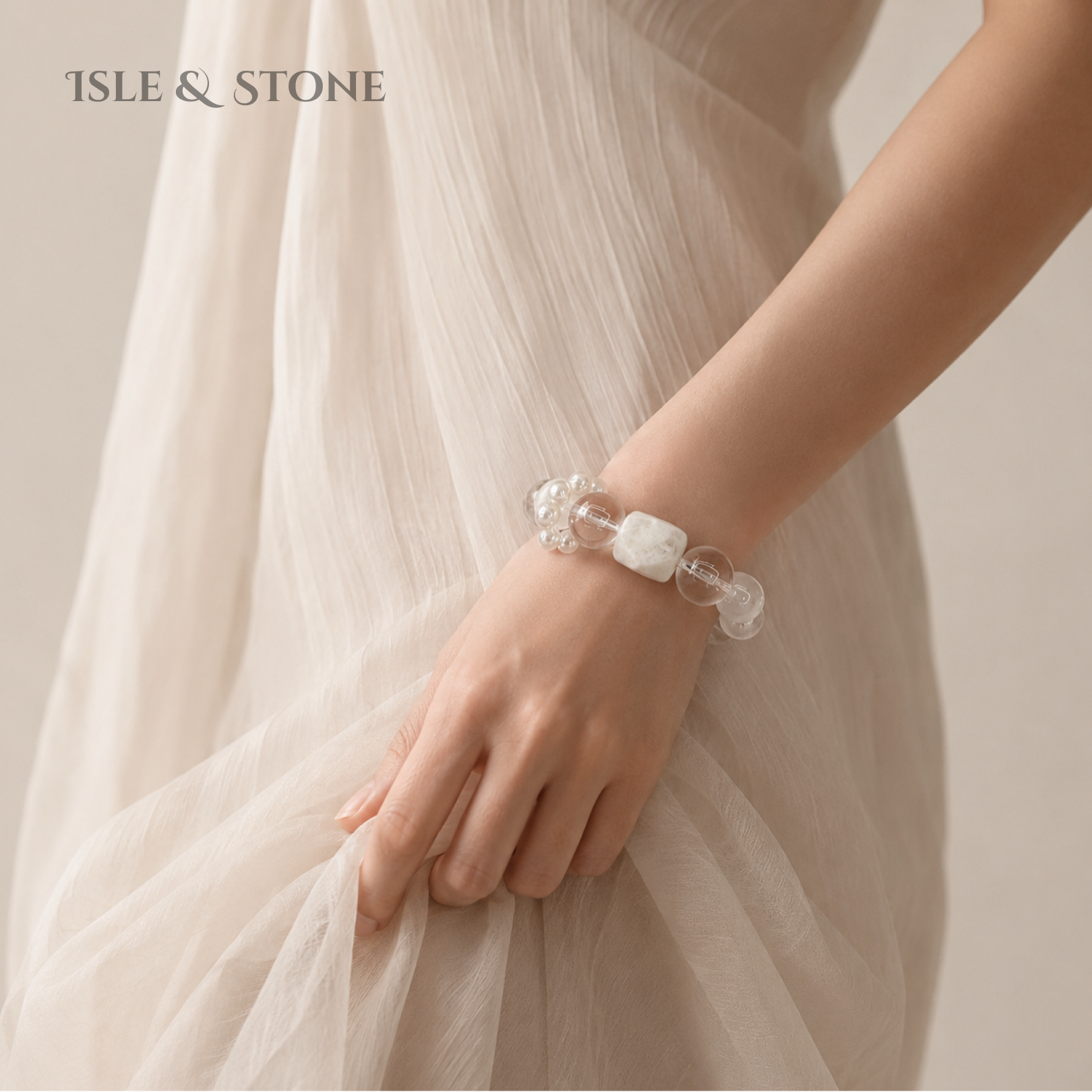 Moonwhite Echo Bracelet